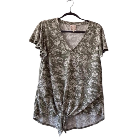 Women's Tops Bundle – Size Large Lot of 3 Trendy Tops 1 Great Deal like new cond - Picture 5 of 6